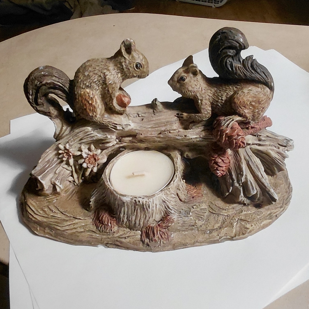 Rustic Squirrel Tealight Candle Holder in Brown - Decorative Home Accent